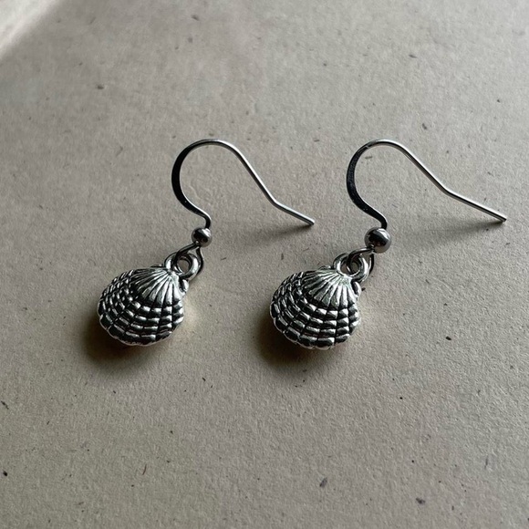 Silver Shell Dangle Earrings - Picture 2 of 5